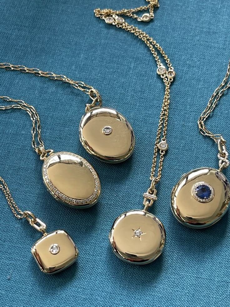 LOCKET